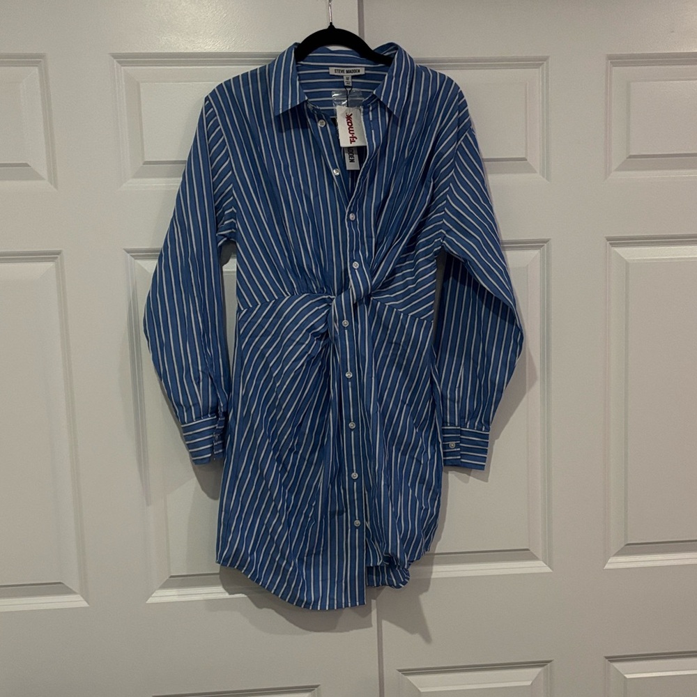 Steve Madden Blue and White Striped Casual Shirt
